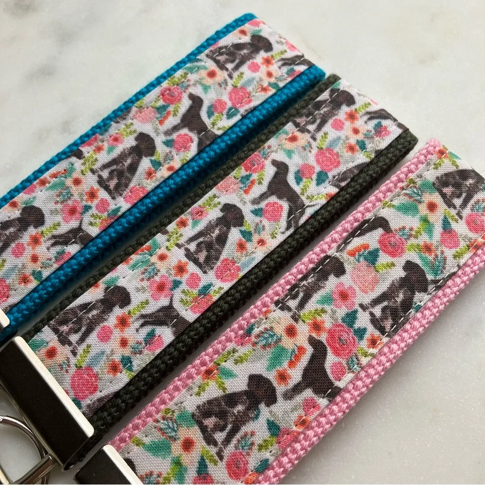 TURQUOISE German Shorthaired Pointer GSP Dog Floral Key Fob Wristlet Keychain